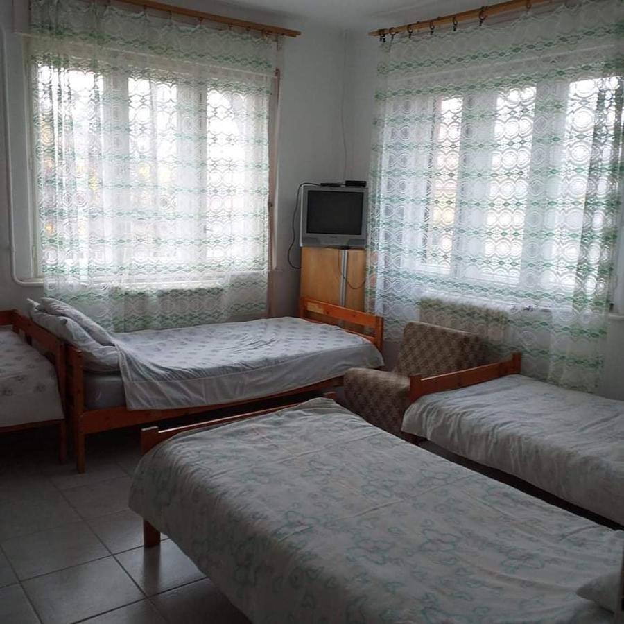 Pihenes A Malomtonal Privat Berlemeny Guest House Tapolca Eksteriør bilde