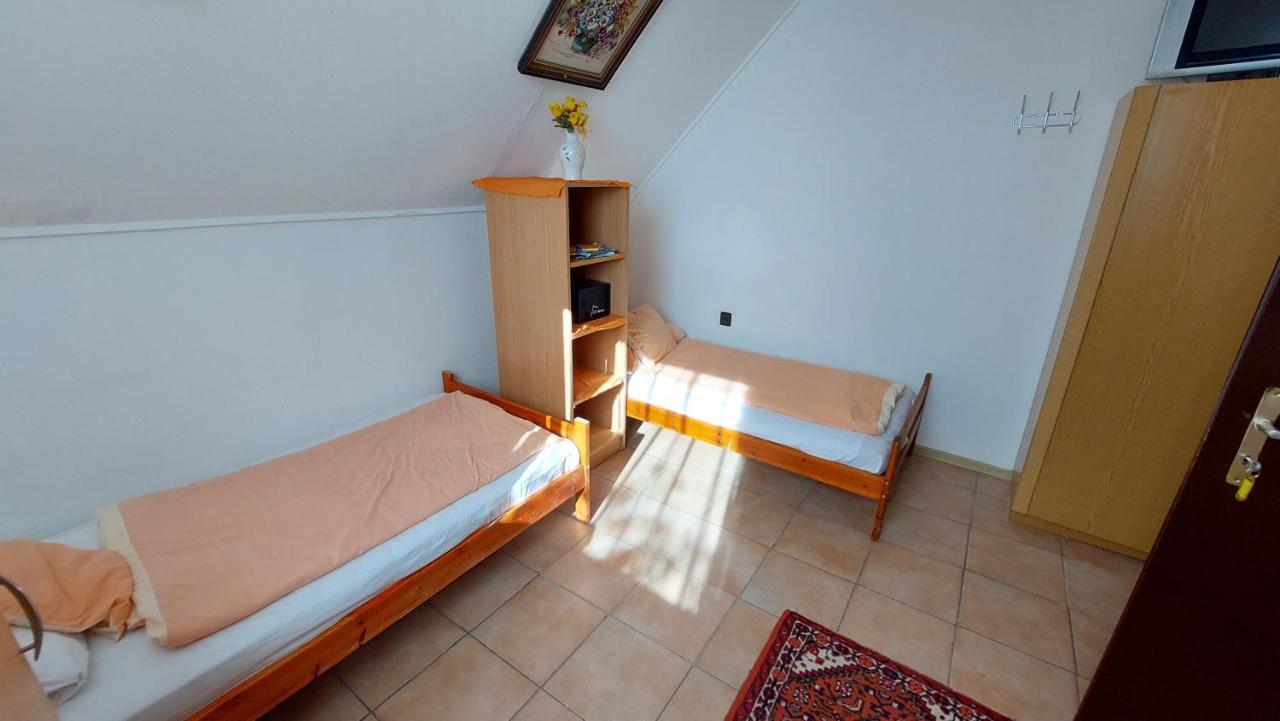 Pihenes A Malomtonal Privat Berlemeny Guest House Tapolca Eksteriør bilde
