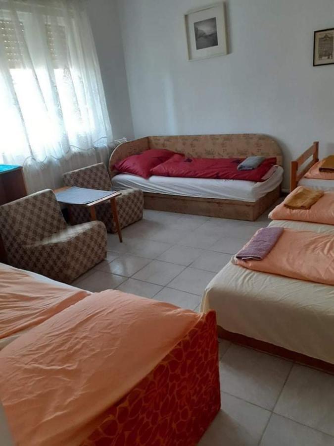 Pihenes A Malomtonal Privat Berlemeny Guest House Tapolca Eksteriør bilde